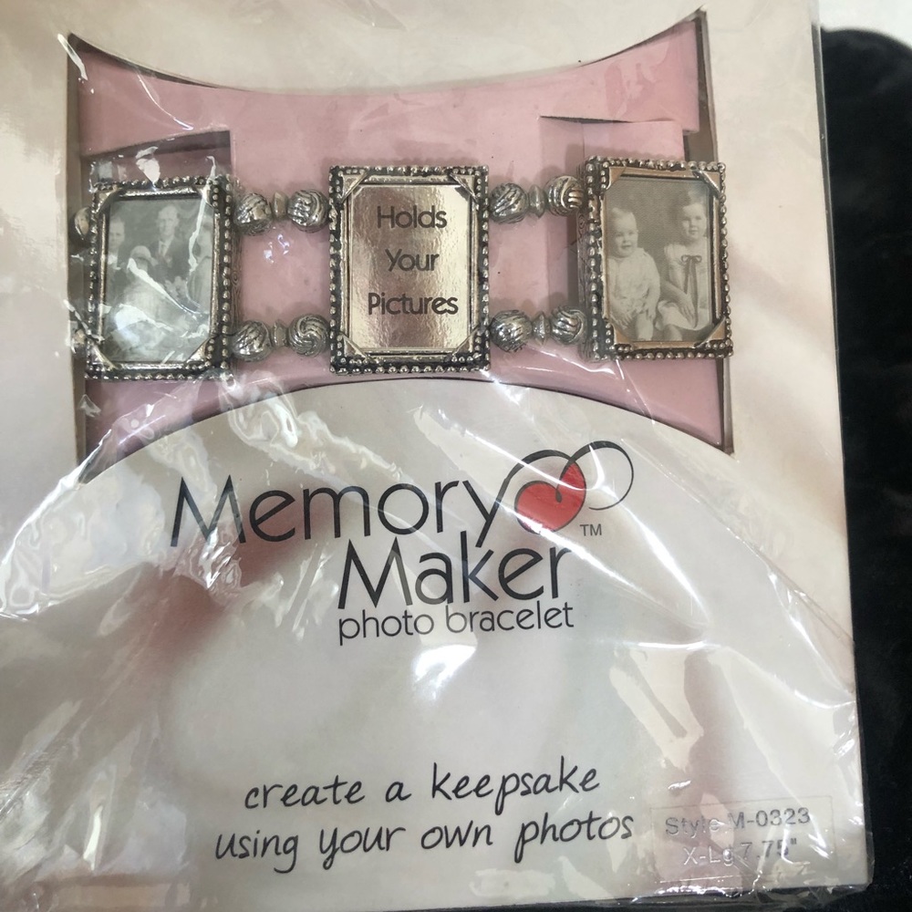 Memory maker photo bracelet